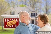 Selling Your Home During a Pandemic: Timing, Tips, and Market Trends